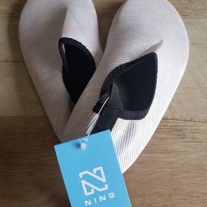 Ning water shoes, new with tags and bag